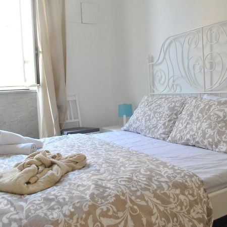 Sunrise Hostel & Rooms Palermo Bagian luar foto