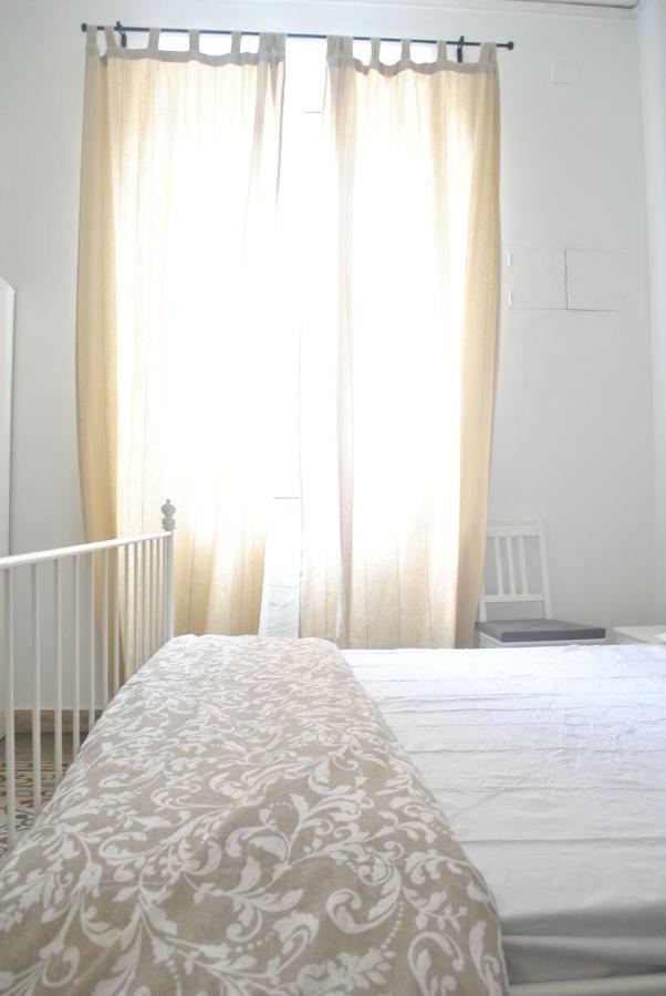Sunrise Hostel & Rooms Palermo Bagian luar foto