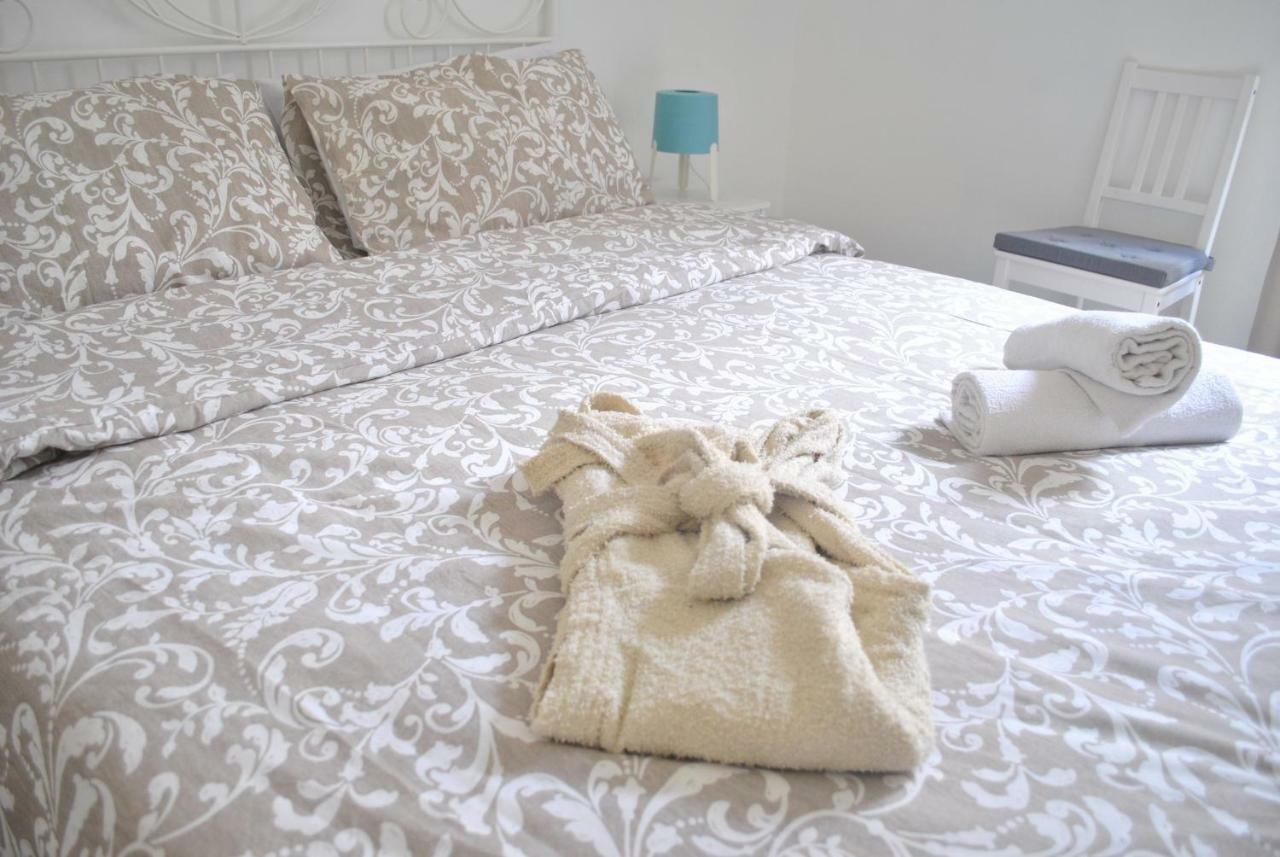 Sunrise Hostel & Rooms Palermo Bagian luar foto